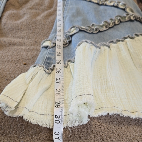 P110 NWT POL Flare Stretch Denim Twill Vintage Wash Pockets Raw Hem Sm Md Lg - Picture 11 of 14